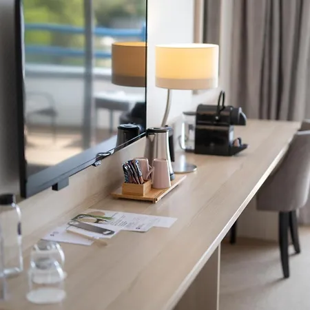 Hotel Western Le Roof Bord De