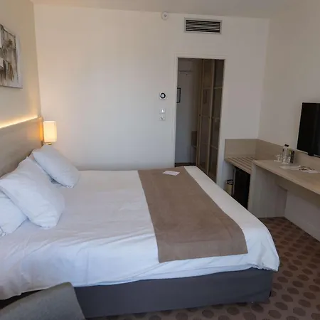 Hotel Western Le Roof Bord De 3*